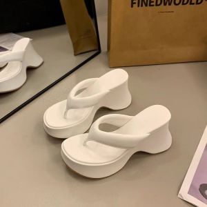Free Shipping Elegant Non-Slip Thick-Soled Wedge Flip-Flops For Women Summer Outdoor Wear 2026 New Height-Increasing Sandals