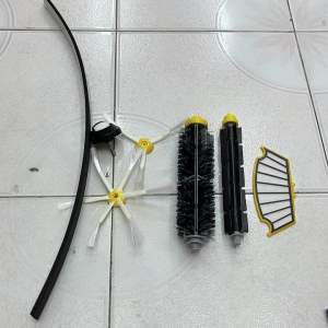 bộ phụ kiện thay thế cho irobot roomba 500-600cần tư vấn lh:105h3 thành côngbđhnđt0968851585