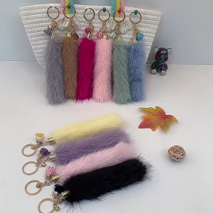 Trendy Faux Hair Key Accessory Playful Tail Design Lightweight Carry Bag Hanging Ornament For Stylish Individuals