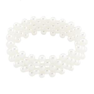 Elegant Imitation Pearls Bracelet For Women Lightweight Handchain Wrist Accessory For Daily Wear And Formal Event