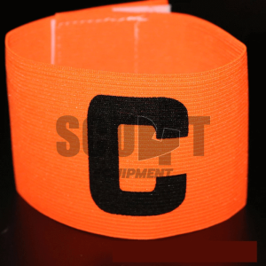 ทีมฟุตบอล ปลอกแขนผู้นํา ลายตัวC Freesize สวยงาม ปอกแขนกัปตันทีม มียางยืดพร้อมตีนตุ๊กแก กระชับแขนไม่มีหลุด