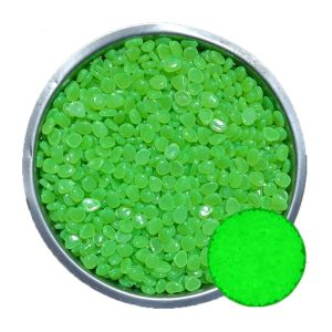 LABAICAI 600Pcs Resin Glow in The Dark Pebble Colorful Mini Fish Tank Luminous Stone Multifunctional Decorative Garden Glow Pebbles Landscape Decoration