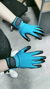Pet Bathing Glove Hair Remover for Dogs & Cats Anti-Scratch Grooming Massage Brush