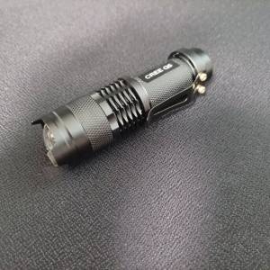 อ่านก่อนสั่ง ไม่แถมถ่าน!!!(โลหะ)ไฟฉายความสว่างสูง หลอด LED CREE Q5 2000 lumens ซูมได้มีโหมดไฟกระพริบ (ใช้ถ่านAA)
