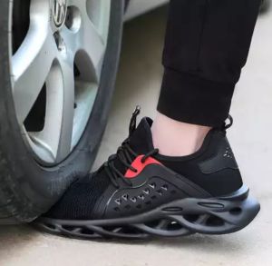 Sneaker Sepatu Safety Ringan Ujung Besi Big Size