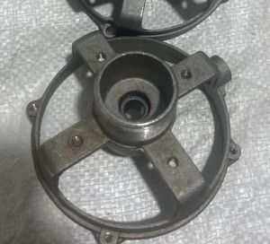 Nắp Chụp Nhôm Đóng VÒNG BI 608(BỘ TR &SAU)