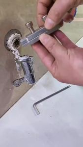 Steel Broken Bolt Extractor 4/6 Inch Universal Tension Angle Valve Faucet Broken Screw Remover Tool
