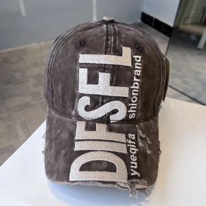 9QSS Letter Embroidered Men Women Baseball Cap Broken Style Versatile Sun Hat Personality Lightweight Peaked Cap Summer UV Protection