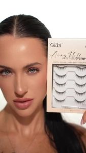 Mi giả mi dán 3D loại mi mỏng trong suốt tự nhiên 7 cặp mã C-012.    Mi giả 3D tạo vẻ tự nhiên mềm mại thoải mái nhẹ dáng C có thể tái sử dụng dễ dàng gắn chất liệu giả lông chồn không thử nghiệm trên động vật.