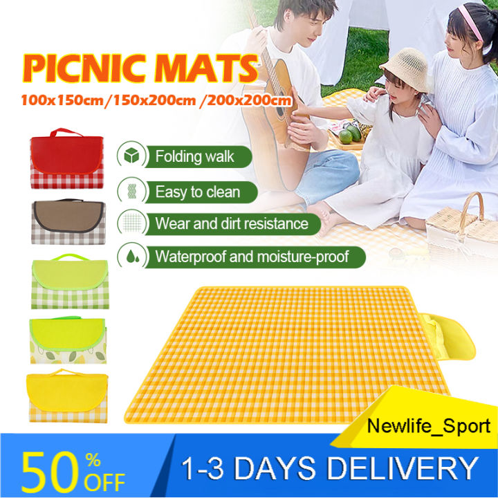 Large Portable Picnic Mat Outdoor Waterproof Oxford Cloth Hand Carry Picnic Rug Travel Camping