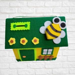 Celengan Flanel Tabungan Anak Bentuk Rumah Karakter Lebah