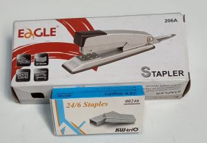 Dập ghim máy bấm ghim các loại tặng kèm ghim bấm chính hãng Plus Thiên Long Classmate thép tốt có thể dùng được 2 loại ghim trên 1 khay tiện dụng