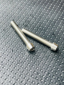 Bộ 2 ốc inox Ốc titan inox Ốc kiểu gắn gù hoặc các chi tiết khác - kích thước 6 mm x 2 phân / 6 li x 4 phân hàng thailand.