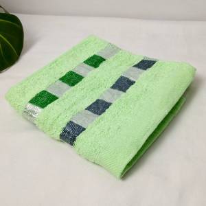 ผ้าขนหนูผืนเล็ก ขนาด 15*30นิ้ว  สีพื้น  cotton 100%  ผ้าเช็ดตัวราคาส่ง ซับน้ำดีมาก ขนไม่หลุด