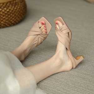 Qwertyzone - Alice Sandal Heels 5 cm / Heels Slop Wanita /Heels Kerja/Heels Wisuda/Kitten Heels JB 06