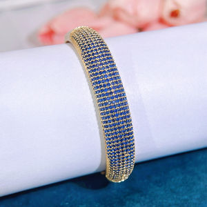 เลื่อมโตเครื่องประดับผู้หญิงอินเทรนด์เครื่องประดับไมโครเต็มรูปแบบสีแดงเล็กๆสีฟ้า AAAA เซอร์โคเนียลดกระหน่ำชุบทองกำไลคริสตัลจัดเลี้ยง B336ตกแต่งข้อมือ