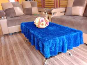 Taplak meja tamu bulu rasfur rumbai ukuran 100x50x20