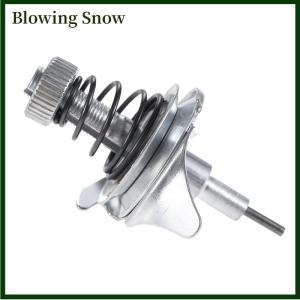 Blowing จักรเย็บผ้าในครัวเรือนเก่าด้ายที่หนีบปรับความตึงเท้าบนอุปกรณ์ตกแต่งบ้านแบบเก่า