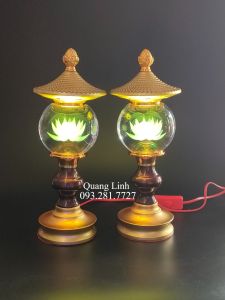 Mẫu đèn thờ pha lê cầu tròn có chóp mái ( 1 cặp)
