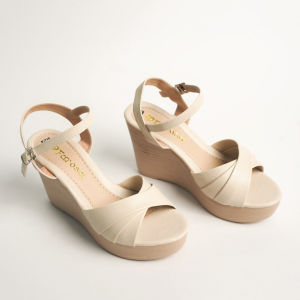 Dép sandal nữ quai chéo da mềm FAROSA -K11 giày sandal đế xuồng 9P siêu nhẹ cực chắc chắn