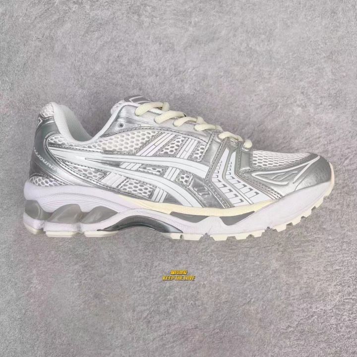 HajimeSorayama%20element%20JJJJOUND%20X%20GEL%20KAYANO%2014%20joint%20sports%20running%20shoes%20for%20men%20and%20women%20are%20black,%20silver%20and%20white.%20-%20Image%205