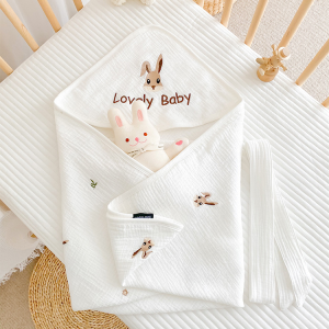 ผ้าเช็ดตัวสี่เหลี่ยมระบายอากาศได้ผ้าถุงนอนมีฮู้ดห่อผ้าหุ้มตัวทารกแรกปักลายการ์ตูน