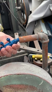 Broken Pipe Thread Extractor for 1/2 3/4inch Pipe Thread Removal Tool for Broken Thread Faucets Angle Valves Repair