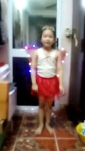 Bộ hoá trang cánh bướm tiên kèm váy cho bé yêu từ 2 đến 7 tuổi ( Hàng loại 1- 6 cánh có đèn)