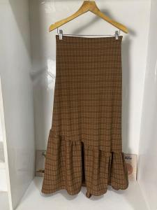 Rok Ruffle Kotak Poliester Casual Mid-Length Warna Solid