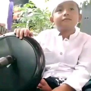 DARBUKA 9INC HITAM GILAP MIKA AHA TAS+KUNCI L