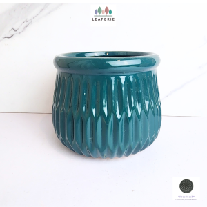 The Leaferie Emil plant pots. flowerpot . flowerpots . flower pot . planter . planters