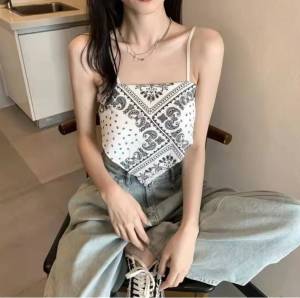 ZM*พร้อมส่ง*เสื้อสายเดี่ยว เสื้อครอปก เซ็กซี่ เสื้อกล้ามแขนกุด สายเดี่ยว เสื้อสายฝอ เสื้อสายเดี่ยวไหมพรมแต่งผ้าทรงสามเหลี่ยมน่ารัก