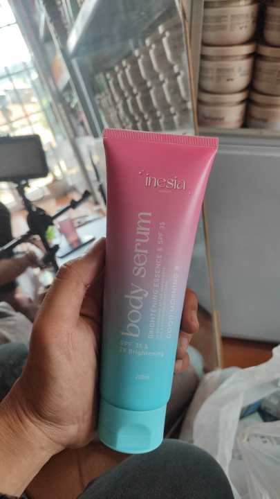 INESIA%20HAND%20BODY%20SERUM%20SIANG%20MALAM%20BRIGHTENING%20SPF35%20200ML%20-%20Image%205