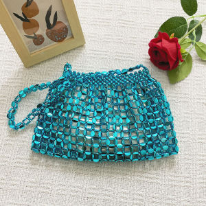 Hot-selling new product: Handmade silver and gold flat bead woven large dumpling-shaped fashion trendy shoulder and handbag