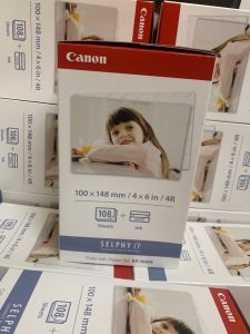 Hộp giấy mực Canon kp108in gồm 108 tờ giấy và 3 băng mực in