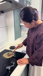 Tam giác khoảng cách Bàn chải cán bằng gỗ bếp ga góc bàn chải làm sạch rãnh cho nhà bếp