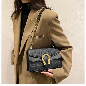 (ส่งจากไทย)กระเป๋าสะพายข้าง กระเป๋าเกาหลี กระเป๋าสะพายใบน่ารัก 2023 แฟชั่นสุดฮิต