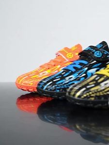 Laceless Velcro Soccer Shoes for Boys and Girls Childrens Turf Cleats Elementary School Long-Studded Competition Training Sports Shoes