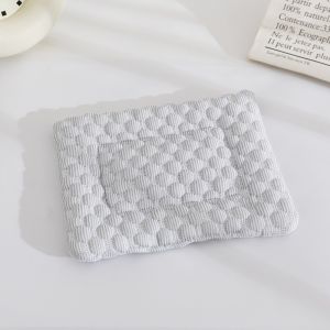 WFYW Summer Small Pet Cooling Pad Non-slip Breathable Ice Silk Bed Mat Guinea Pig Bed Pad Small Pets