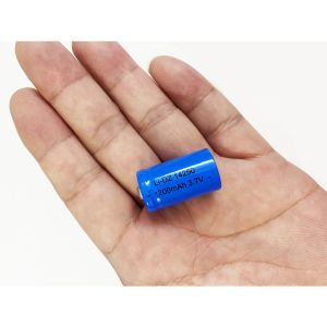 Pin Đèn Laze Đầu Nhọn Pin 14250 3.7V 1200mAh Sạc Nhiều Lần và Khay Sạc