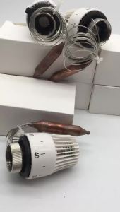 Thermostatic radiator valve head/actuator with temperature sensor M30*1.5mm remote temperature controller Head for heating syste