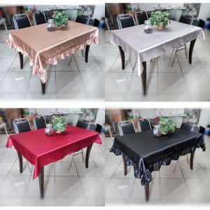 Taplak Meja Makan Kotak Kain Polos 4 Kursi