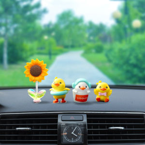 438178 ZXC 1Set Cartoon Resin Little Yellow Duck Model Car Center Console Decor Cute Car Ornaments Auto Interior Dashboard Accessories