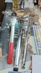 Kẹp Gắp Thức Ăn Inox 304 Chống Gỉ Đầu Lỗ Tổ Ong Nhiều Kích Cỡ Gắp Đá Gắp Bánh KALT DT1