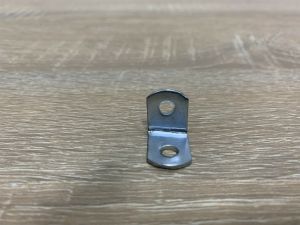 Ke góc vuông chữ L dày 1.5 ly bản rộng 1.3 cm (1.7 x 1.7 x 1.3 cm)