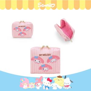กระเป๋าใส่อุปกรณ์เสริมสวย เสริมความงาม Sanrio งานชนช็อป - วัสดุเป็นผ้าไนลอน+โพลิเอสเตอร์ ลายปักด้านหน้า ซิปกว้างรอบ 3 ด้าน - ขนาด 16×11×8 cm