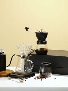 Hand-poured coffee filter cup coffee pot V60 conical drip filter cup sharing pot coffee filtering equipment set