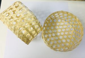 กระอับกลม ใหญ่ขนาด 4 นิ้ว สูง 2.5 นิ้ว เข่งสานไม้ไผ่ เข่งใส่ก๋วยเตี๋ยวหลอด ตะกล้าใส่เฟรนฟราย ซองใส่ของแถม กระปุกข้าว กระเป๋าแต่งเทียบกัน