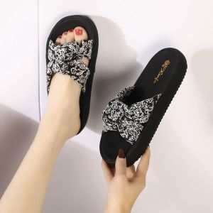 Free Shipping New Summer Styles: Fashionable WomenS Sandals Thick-Soled Outdoor Sandals Flat-Soled Sandals With A High-End Look And Slip-On Sandals