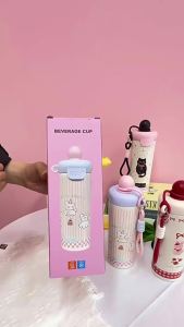 Bình giữ nhiệt trẻ em mẫu mới thiết kế đẹp mắt dành riêng cho học sinh tiểu học hình hoạt hình dễ thương có phao giữ nhiệt bình nước trẻ em tiện mang theo.